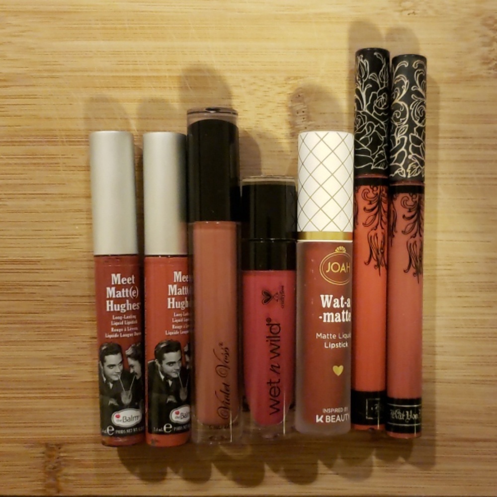 Liquid lipstick bundle